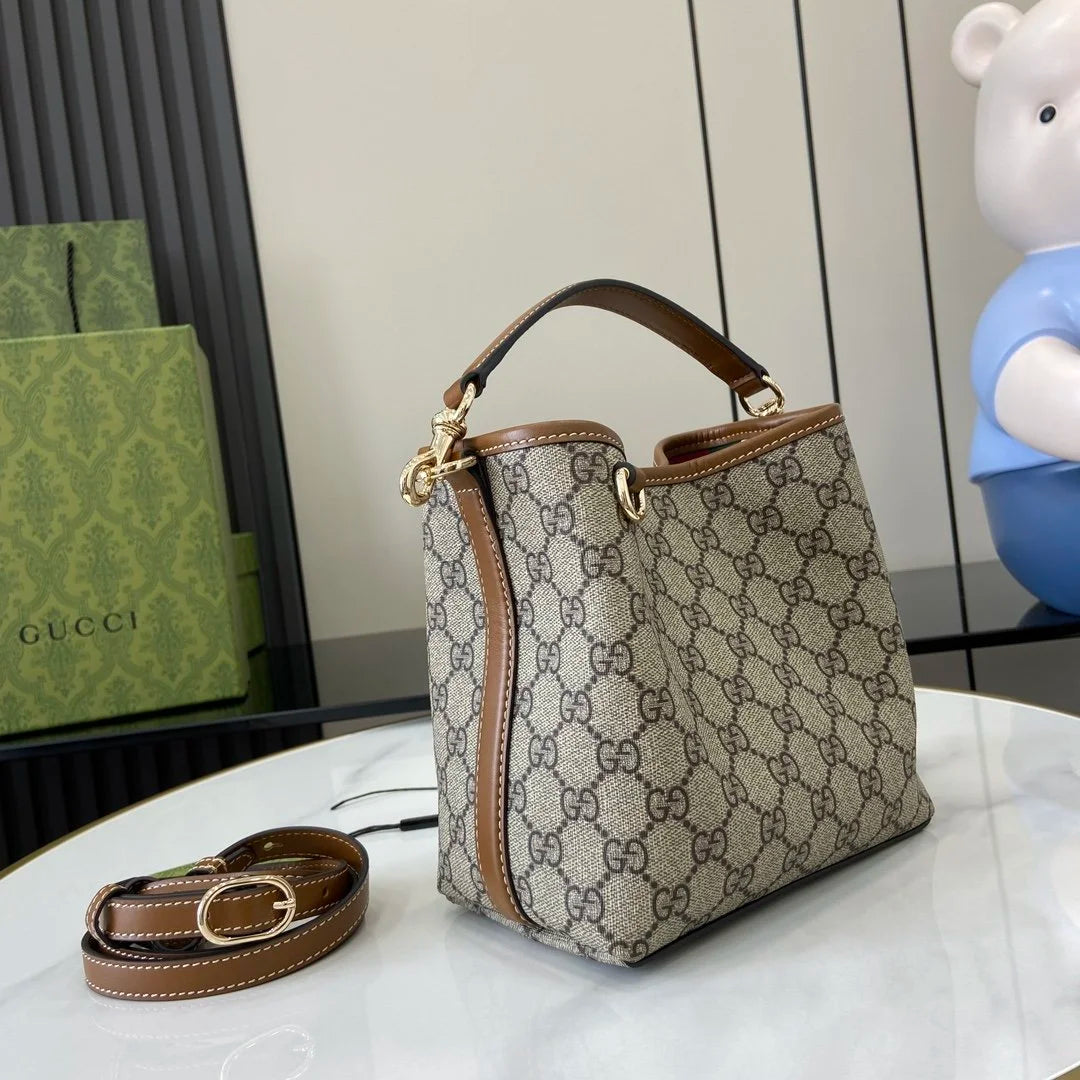 GG CANVAS SMALL BUCKET BAG