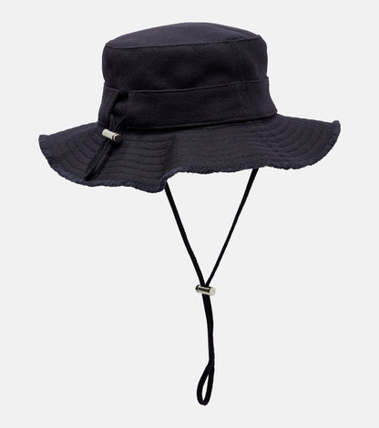 JACQ HUT LE BOB