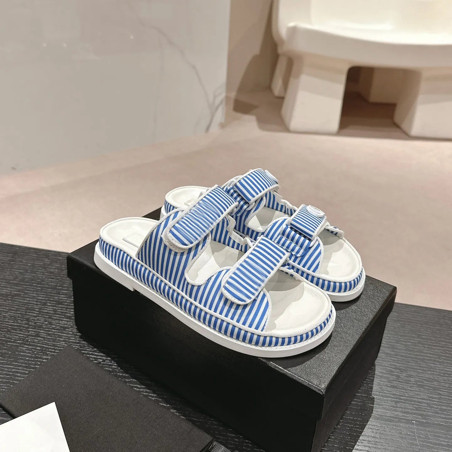CC MULES SANDALS