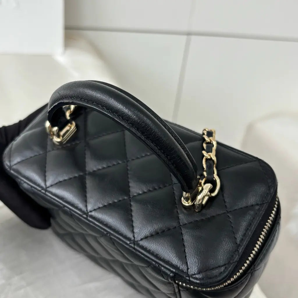 PINK BOX VANITY BAG- MIT SPIEGEL