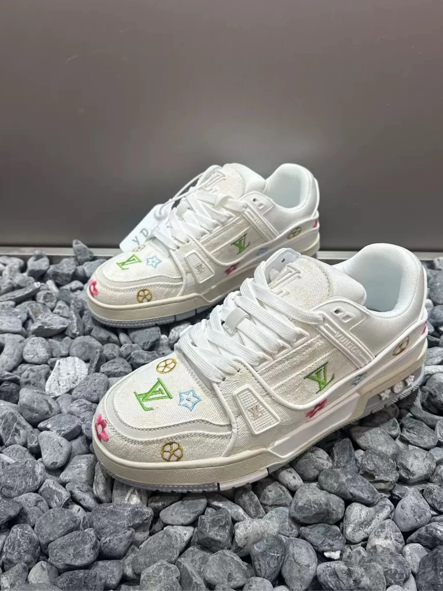 LUVANA SNEAKER